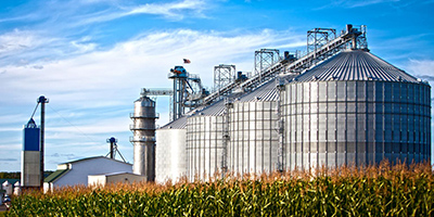Silo e operação agrícola